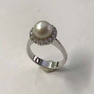 Ring Australian pearl
